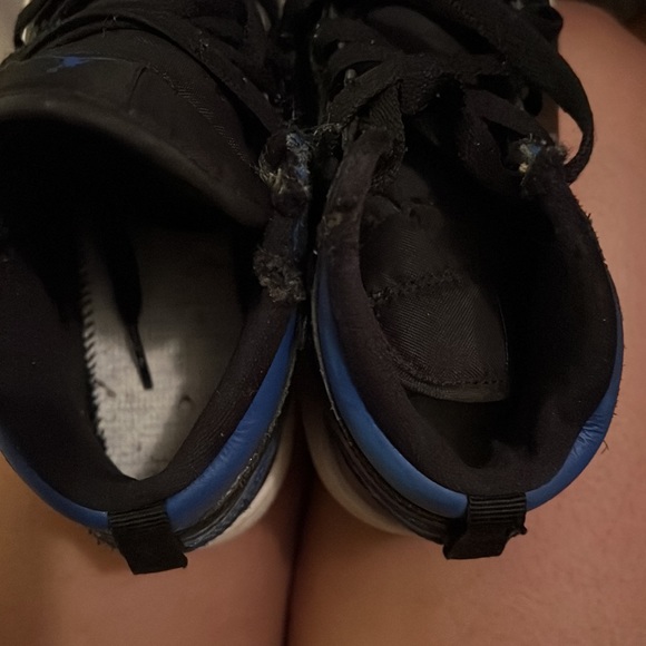 Jordan 1s - Picture 4 of 4